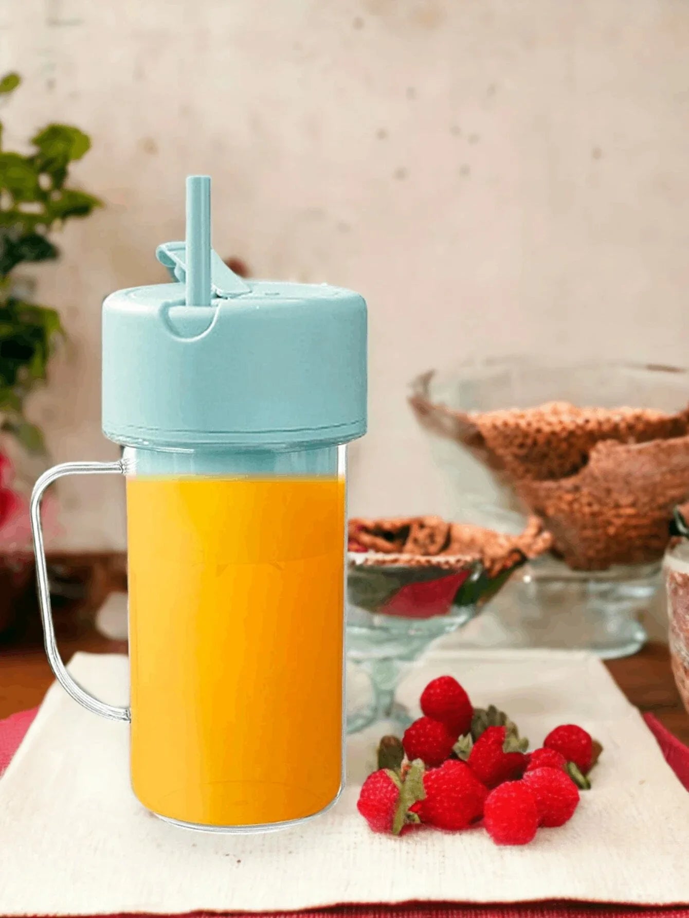 NutriGo - Batidora portátil con pajita